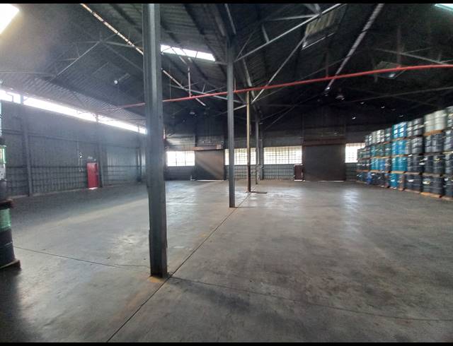 5,751M² WAREHOUSE TO LET IN BOKSBURG EAST